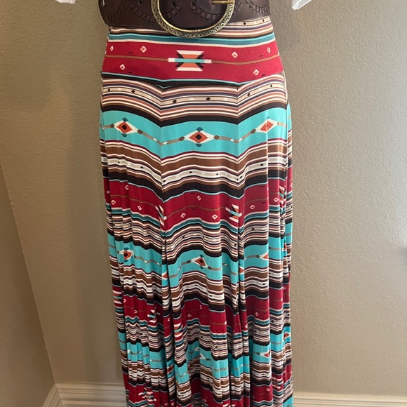Rancho Estancia Southwest Maxi Skirt - Picture 2 of 4